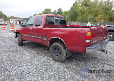 2000 Toyota Tundra Sr5 V8 z USA, uszkodzony, nr VIN 5TBBT4415YS029568